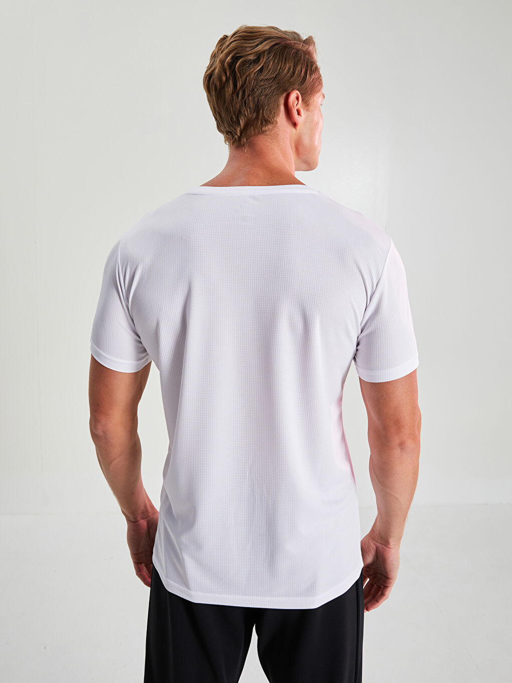 Beyaz Bisiklet Yaka Kısa Kollu Aktif Spor Erkek Tişört-8