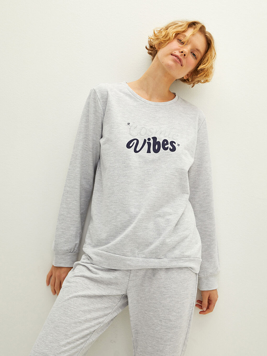 LCW DREAM Crew Neck Printed Long Sleeve Women's Pyjama Set -W1AF85Z8-CT3