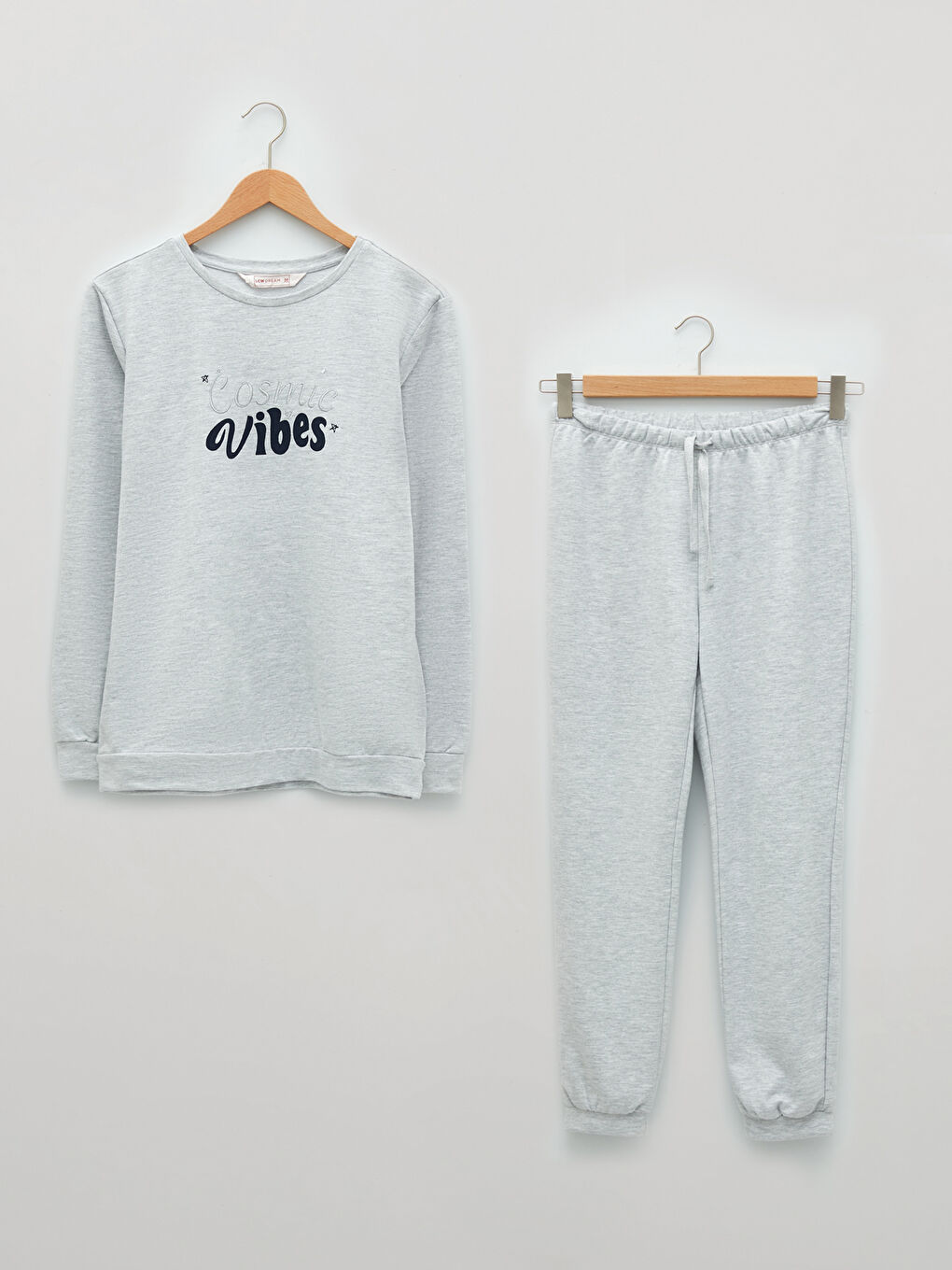 LCW DREAM Crew Neck Printed Long Sleeve Women's Pyjama Set -W1AF85Z8-CT3