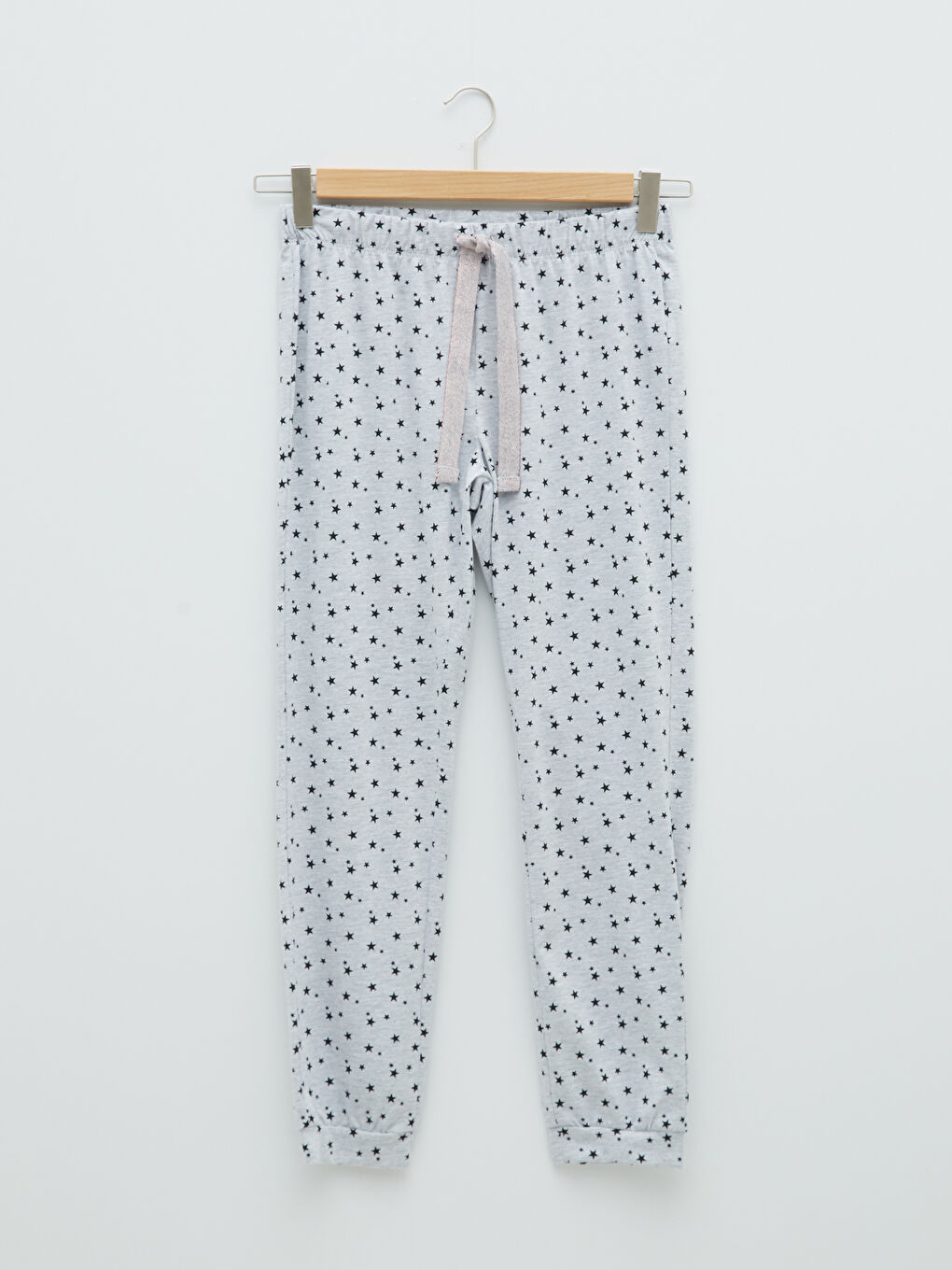 LCW DREAM Ensemble de Pyjama pour Femmes à Manches Longues Imprimé Minnie Mouse à Col Rond -W1AG94Z8-998