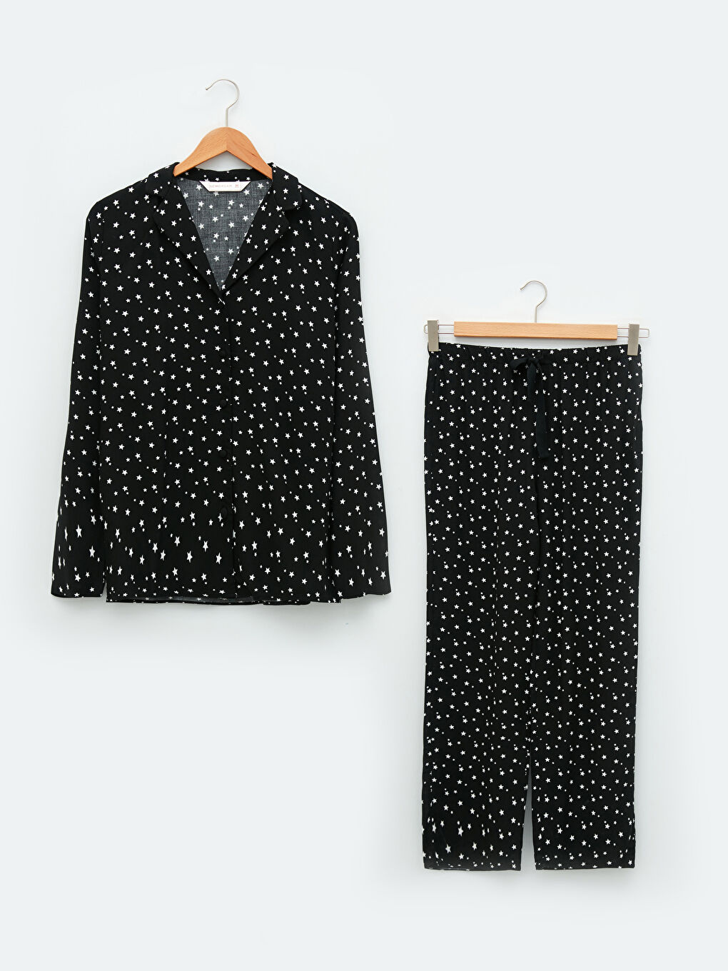 Siyah Gömlek Yaka Yıldız Baskılı Uzun Kollu Viskon Kadın Pijama Takımı-5