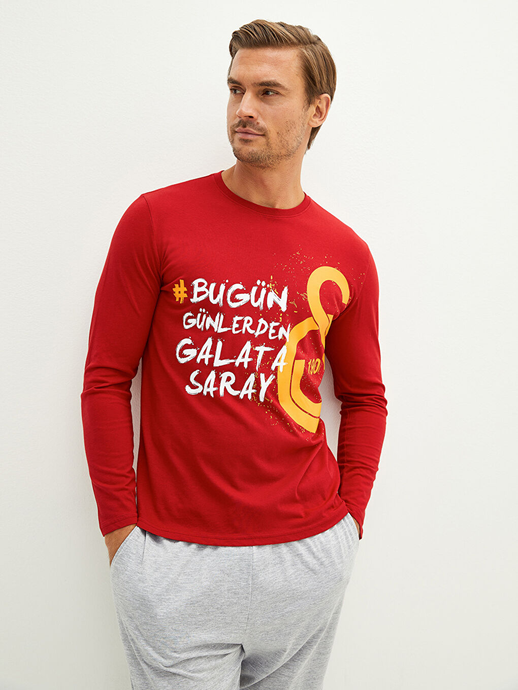 Kırmızı Standart Kalıp Galatasaray Baskılı Erkek Taraftar Pijama Takımı-3