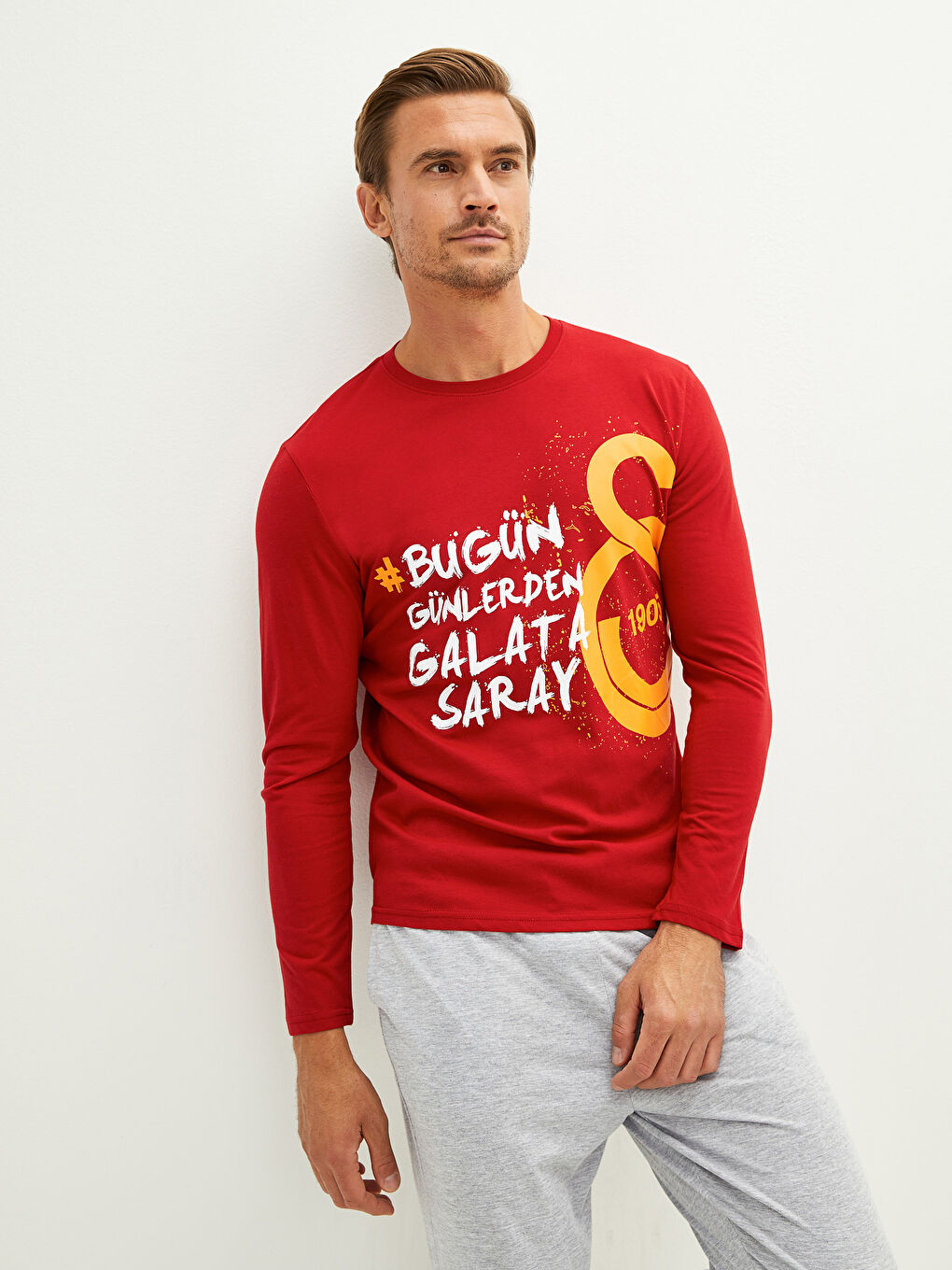 Kırmızı Standart Kalıp Galatasaray Baskılı Erkek Taraftar Pijama Takımı-4