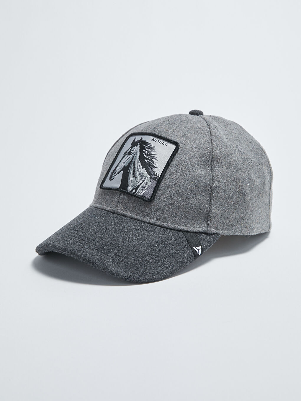 Kačket sa konjskom figurom za Muški-3