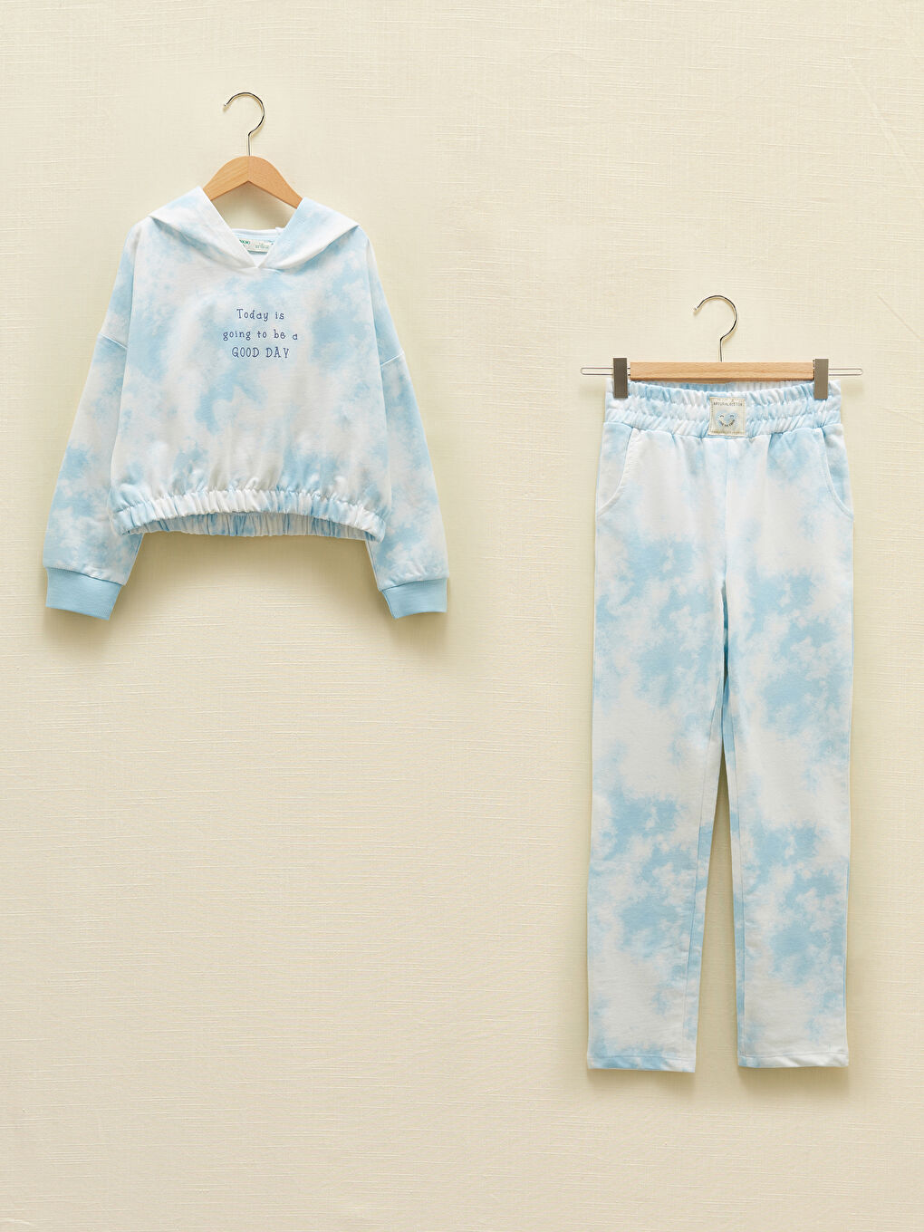 Hooded Printed Long Sleeve Girl Sweatshirt and Sweatpants