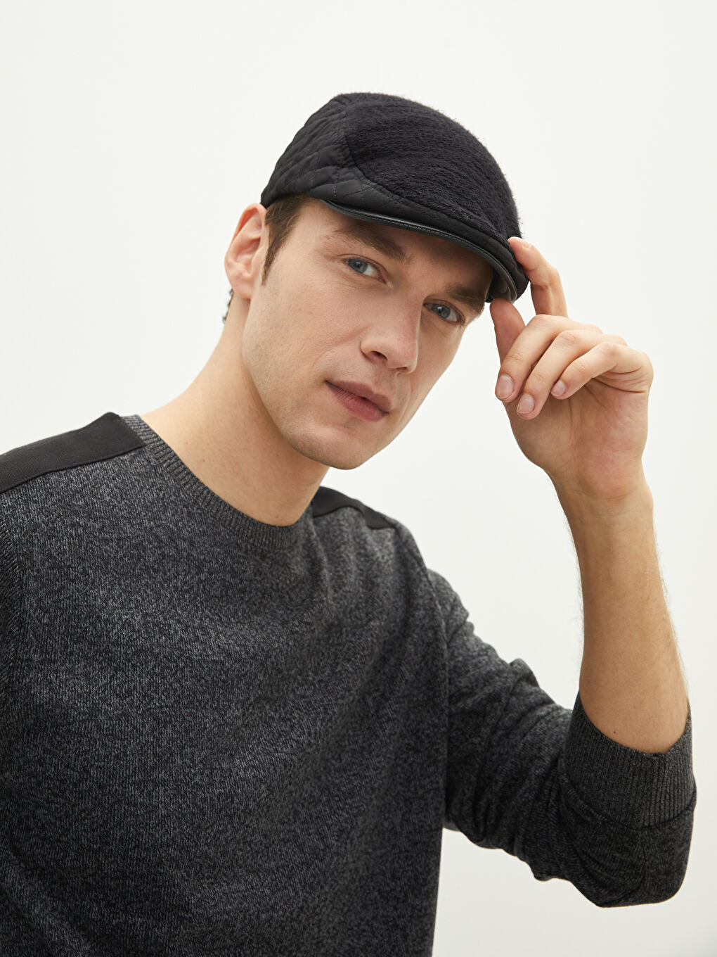 Siyah Erkek Triko Kasket Şapka