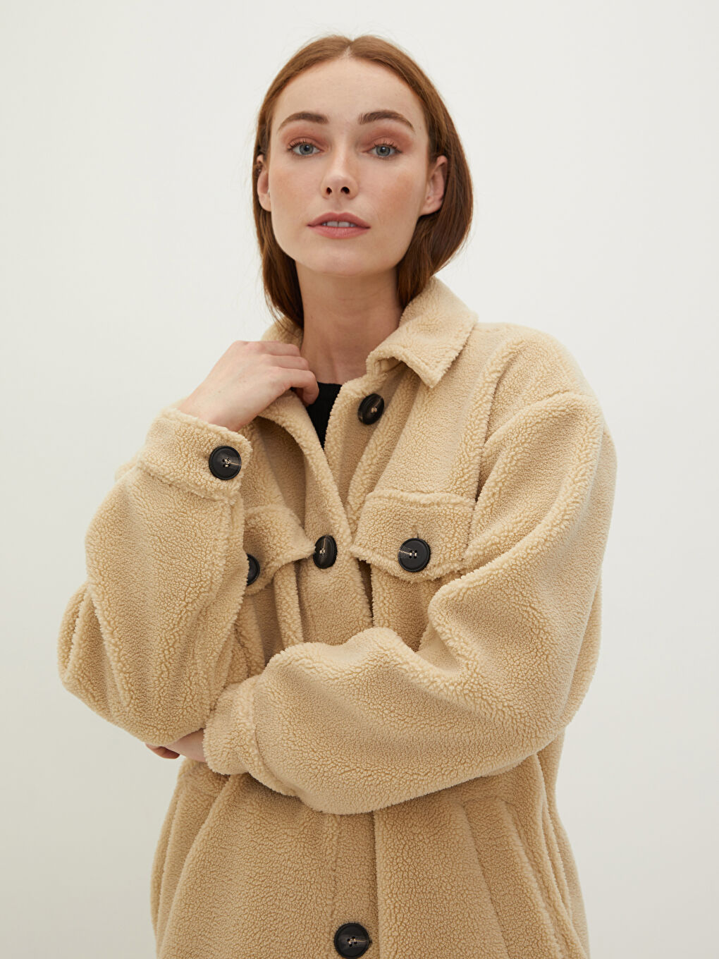 Bej Gömlek Yaka Düz Uzun Kollu Cep Detaylı Kalın Kadın Kaşe Kaban-2