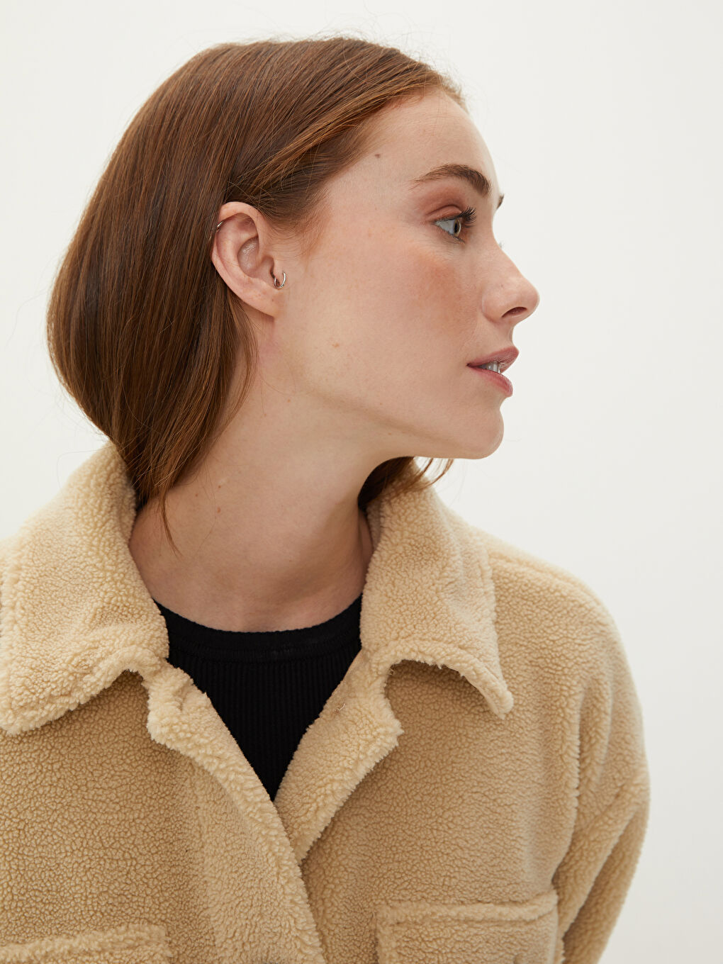 Bej Gömlek Yaka Düz Uzun Kollu Cep Detaylı Kalın Kadın Kaşe Kaban-4