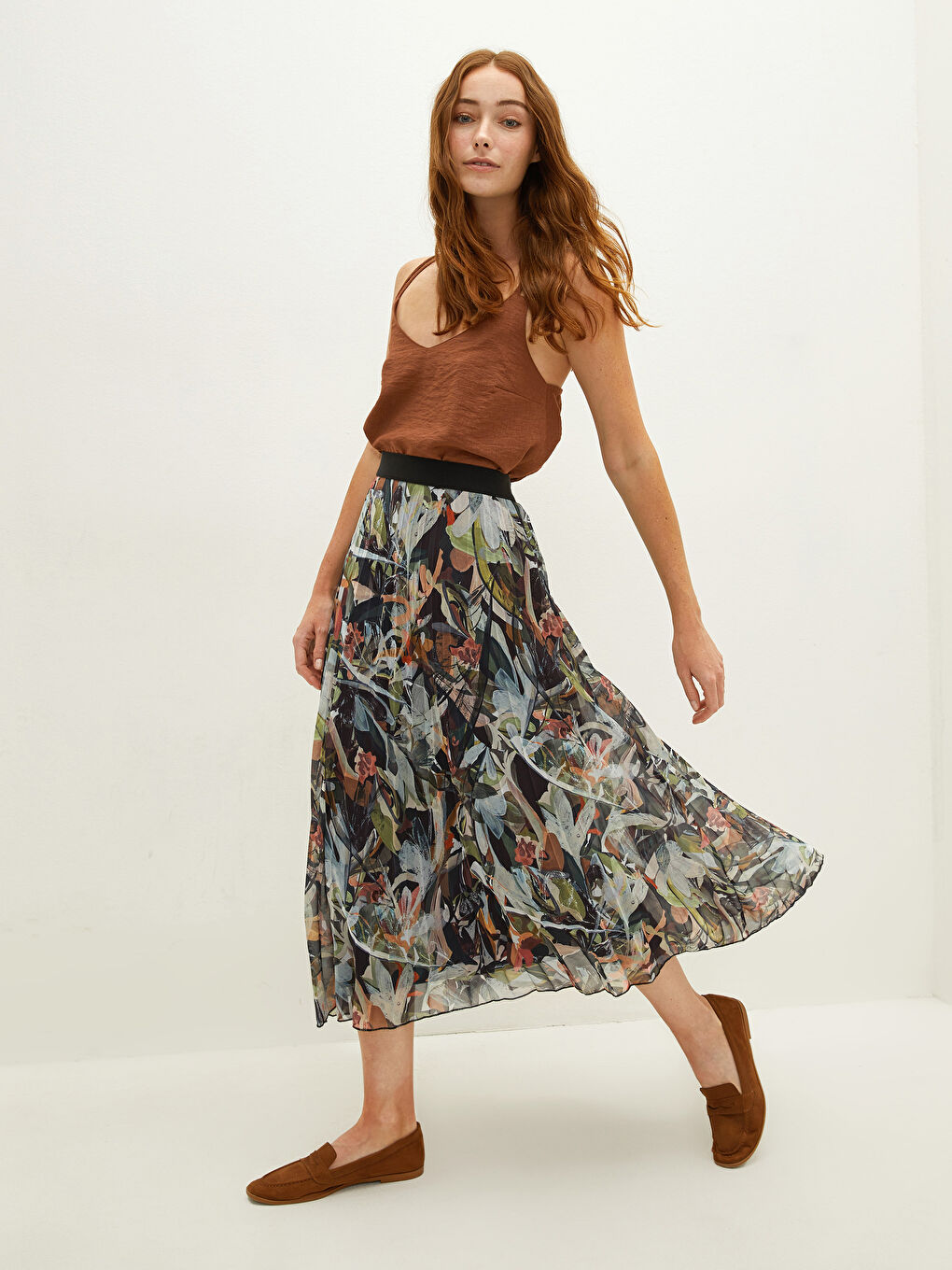 LCWAIKIKI Classic Elastic Waist Patterned Chiffon Fabric Women's Pleated Skirt -W1AJ16Z8-LS6