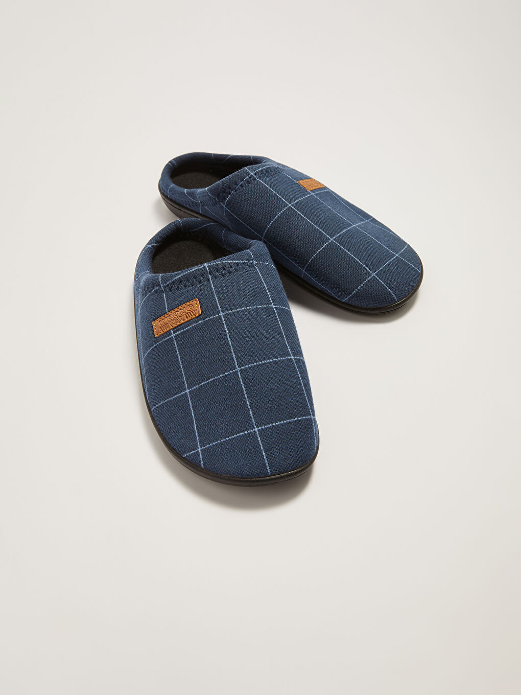 Lacivert Ekose Desenli Önü Kapalı Erkek Ev Terliği-2