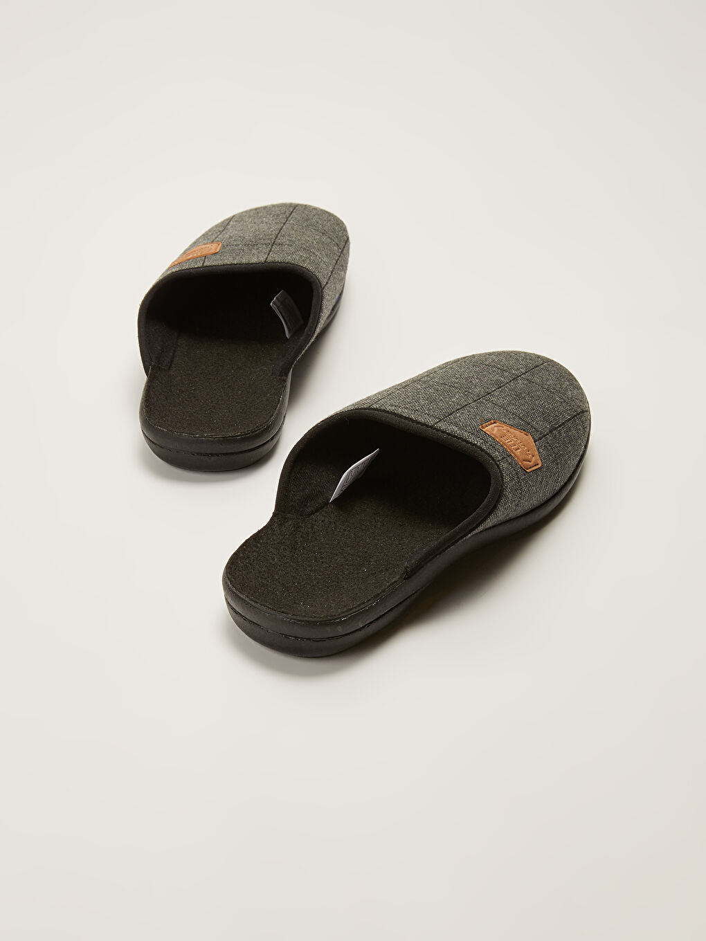 Closed Front Label Detailed Men's Indoor Slippers-3