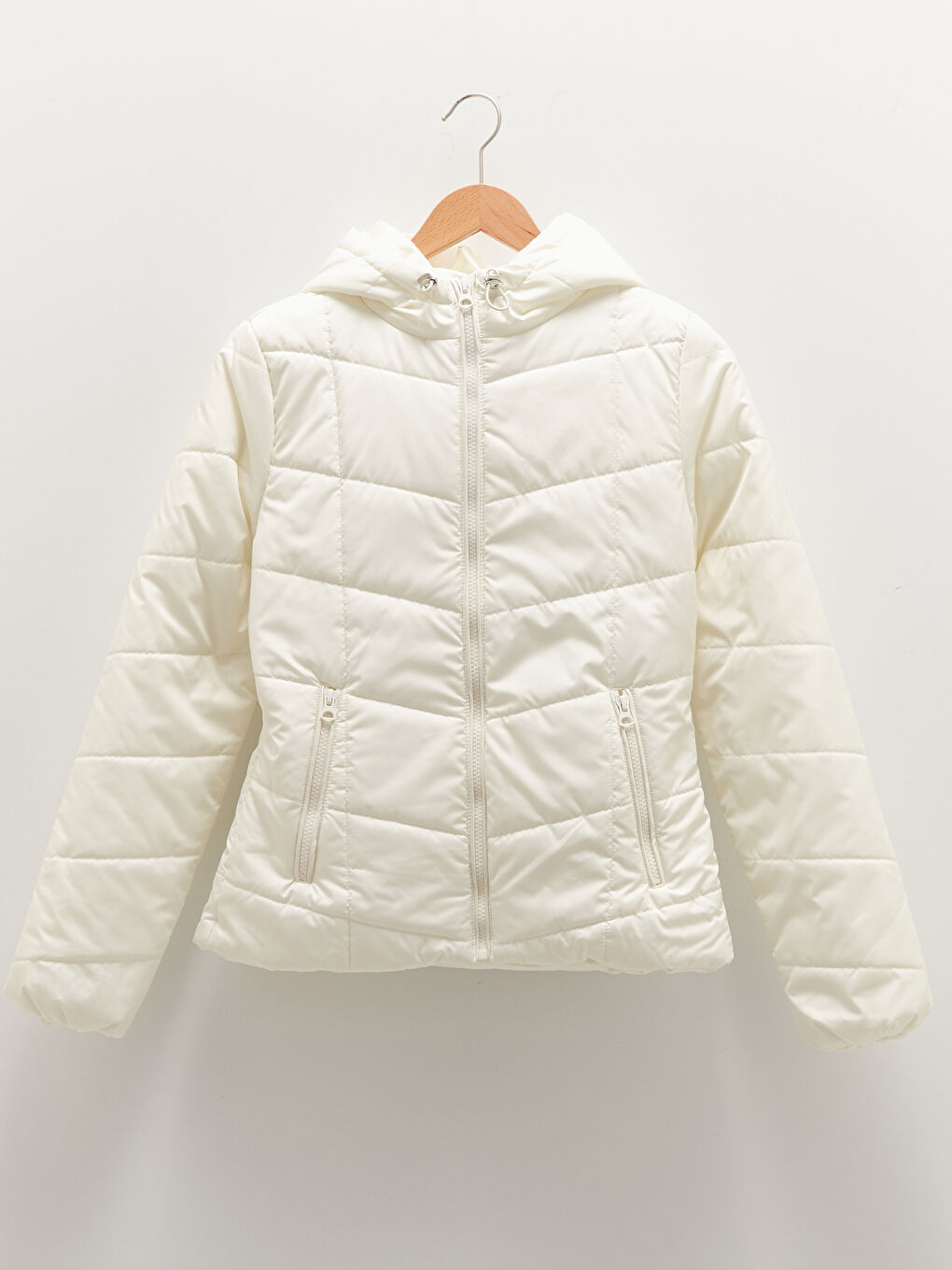 Ekru Kapüşon Yaka Fermuar Kapamalı Uzun Kollu Kadın Mont-5