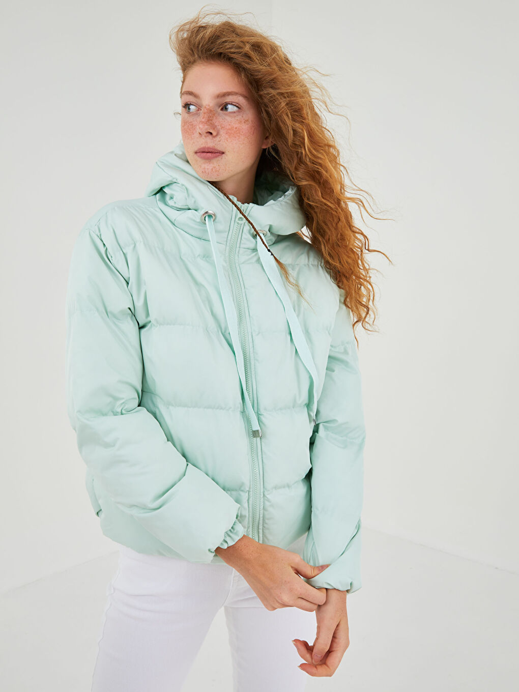 Geacă Matlasată cu Glugă, Mânecă Lungă și Închidere cu Fermoar-2