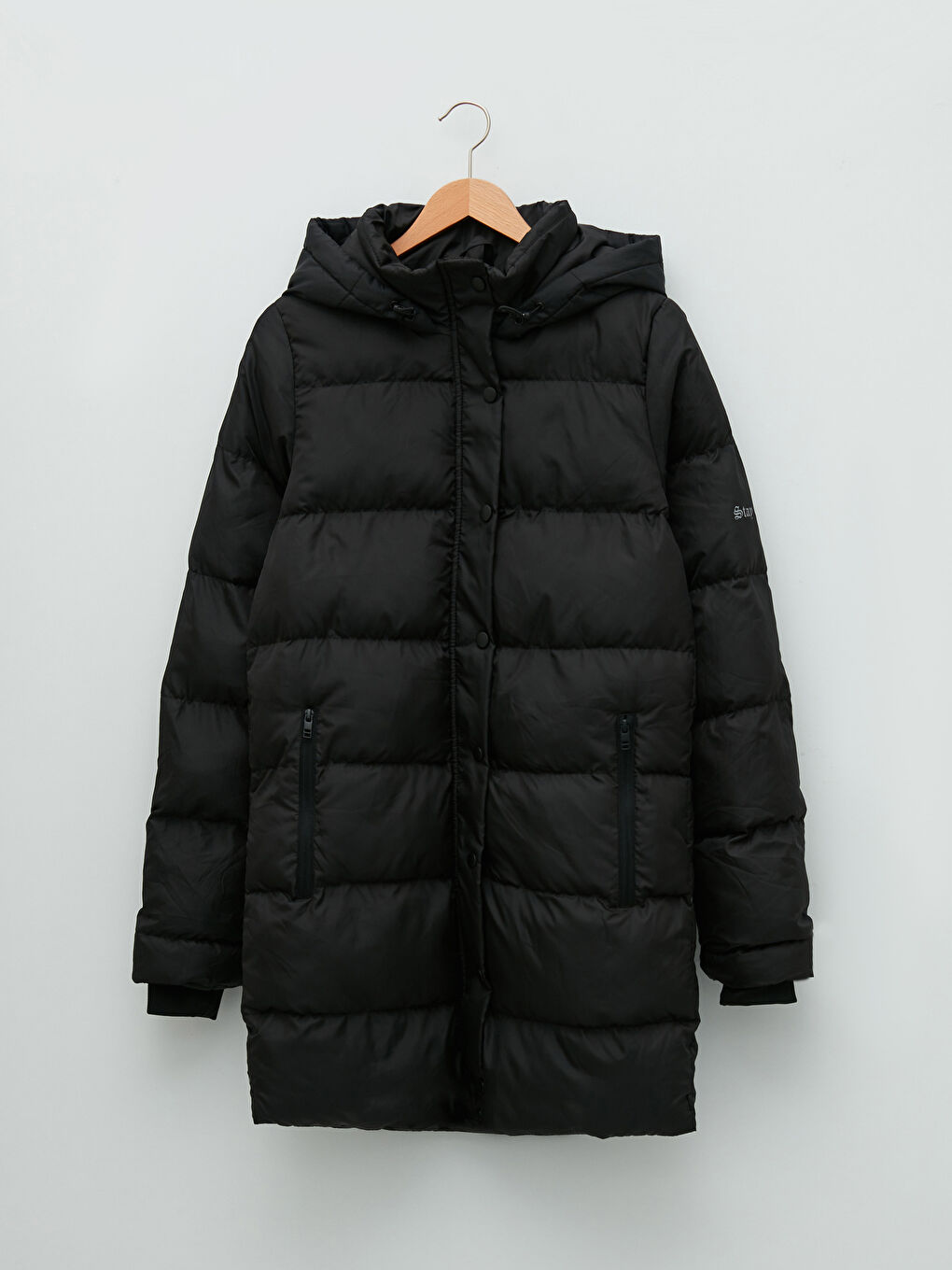 Siyah Kapüşon Yaka Düz Uzun Kollu Kadın Şişme Mont-6