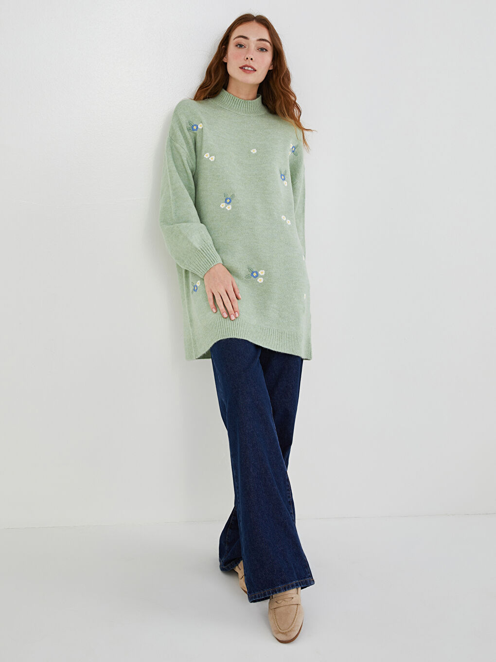 Әйелдерге арналған биік жағалы гүлді кестеленген ұзын жең трикотаж туника-2