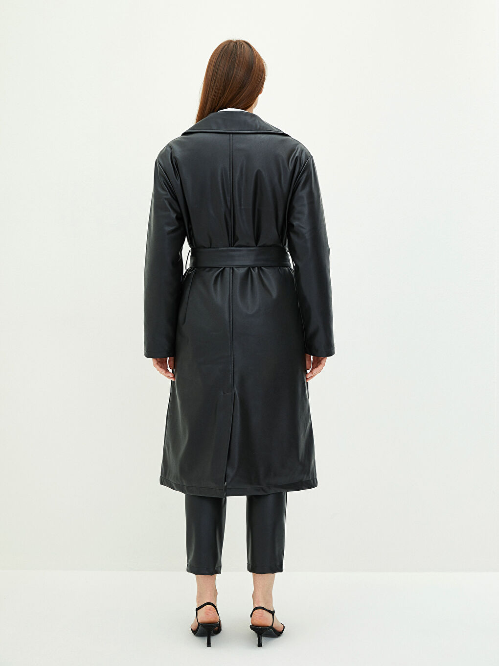 Manteau en Simili Cuir à Col Droit avec Poches Détail Manches Longues Slim pour Femmes-5