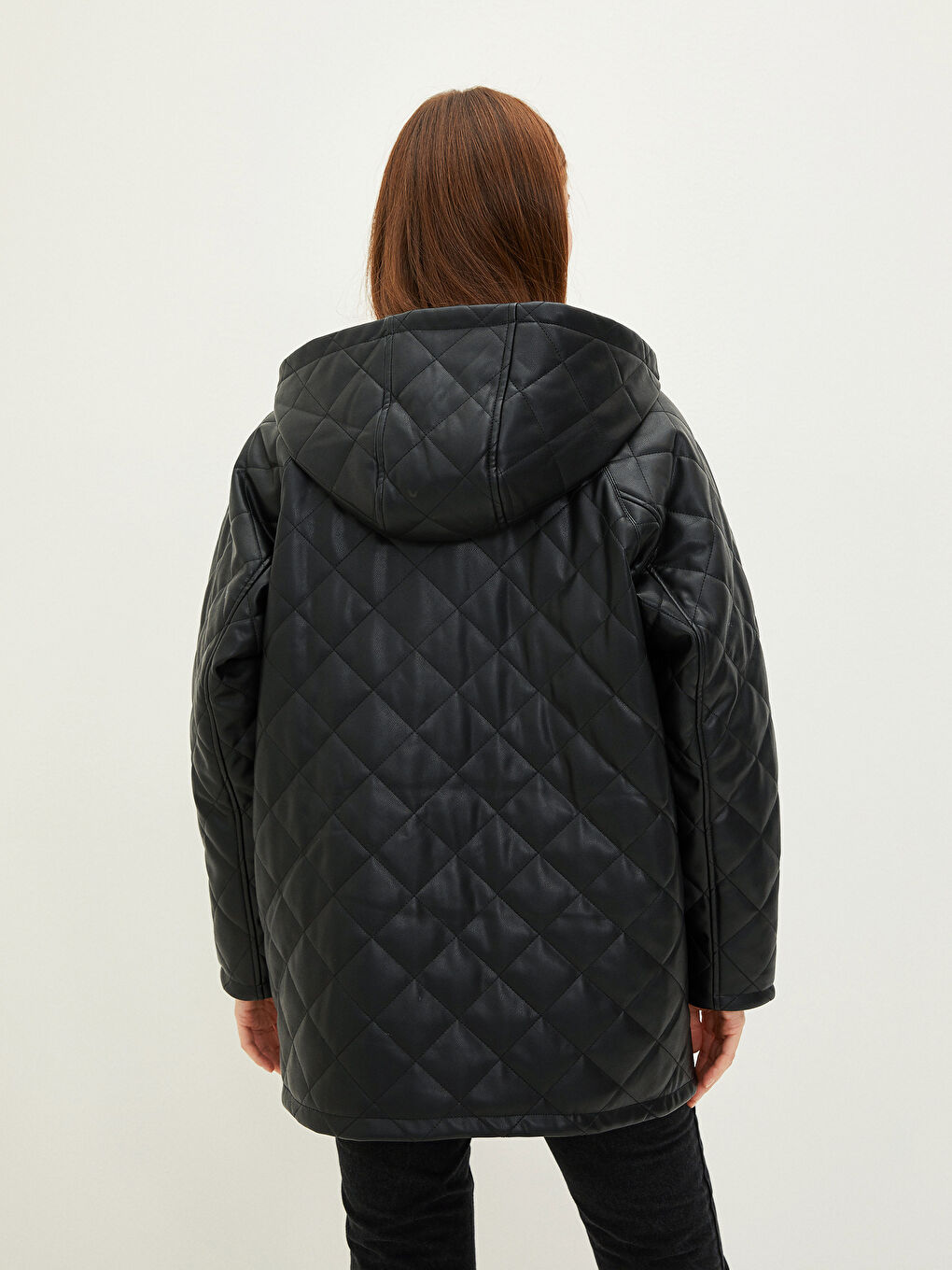 LCWAIKIKI Classic Veste Similicuir pour Femmes à Capuche Matelassée Imprimée Épaisse à Manches Longues -W1AK80Z8-CVL
