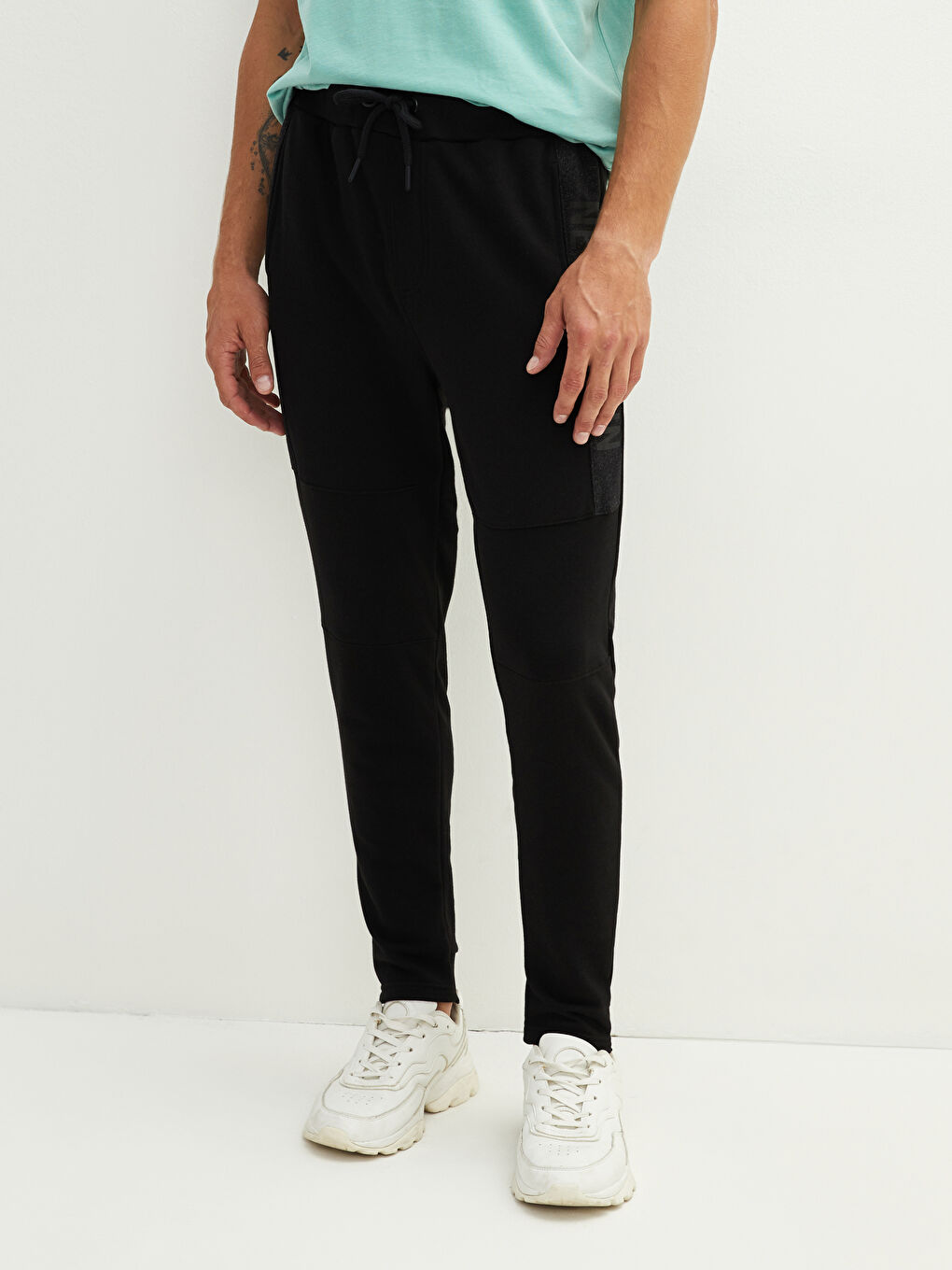 LC Waikiki Slim Fit Men's Jogger Sweatpants -W1AL73Z8-CVL