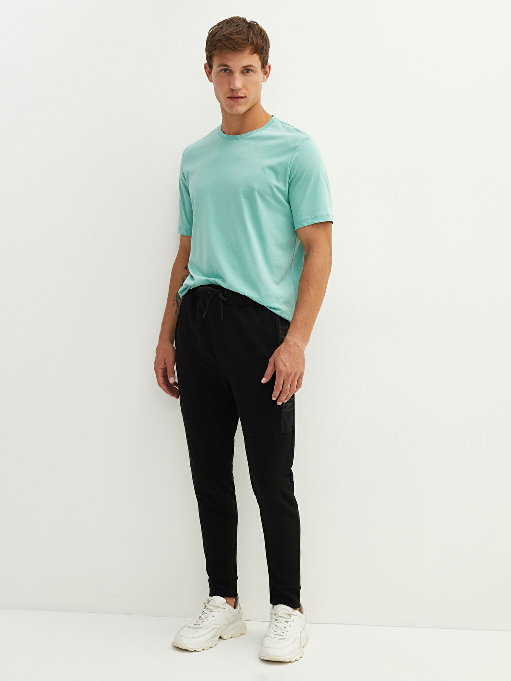 LC Waikiki Slim Fit Men's Jogger Sweatpants -W1AL73Z8-CVL
