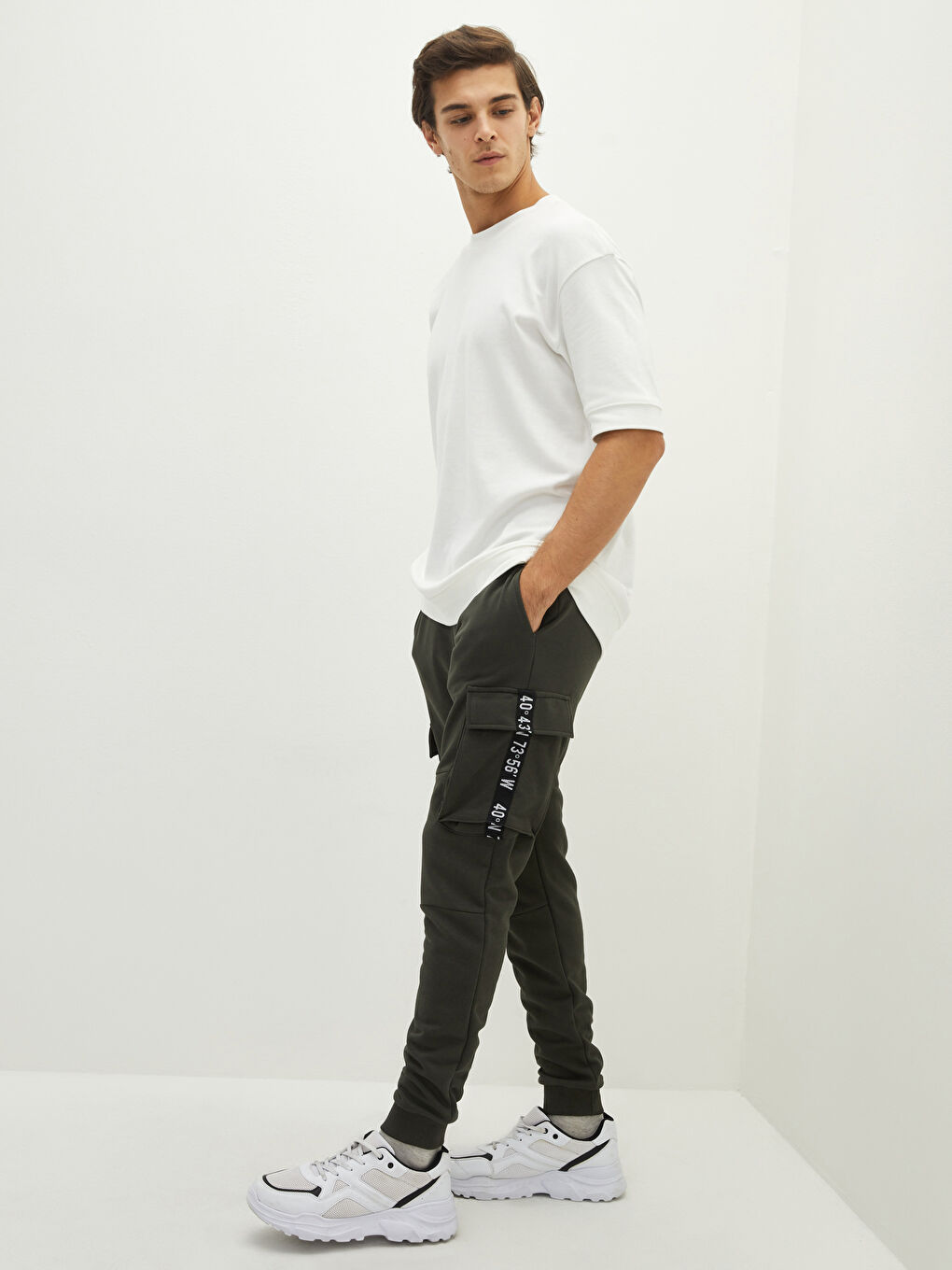 Haki Dar Kalıp Erkek Eşofman Altı