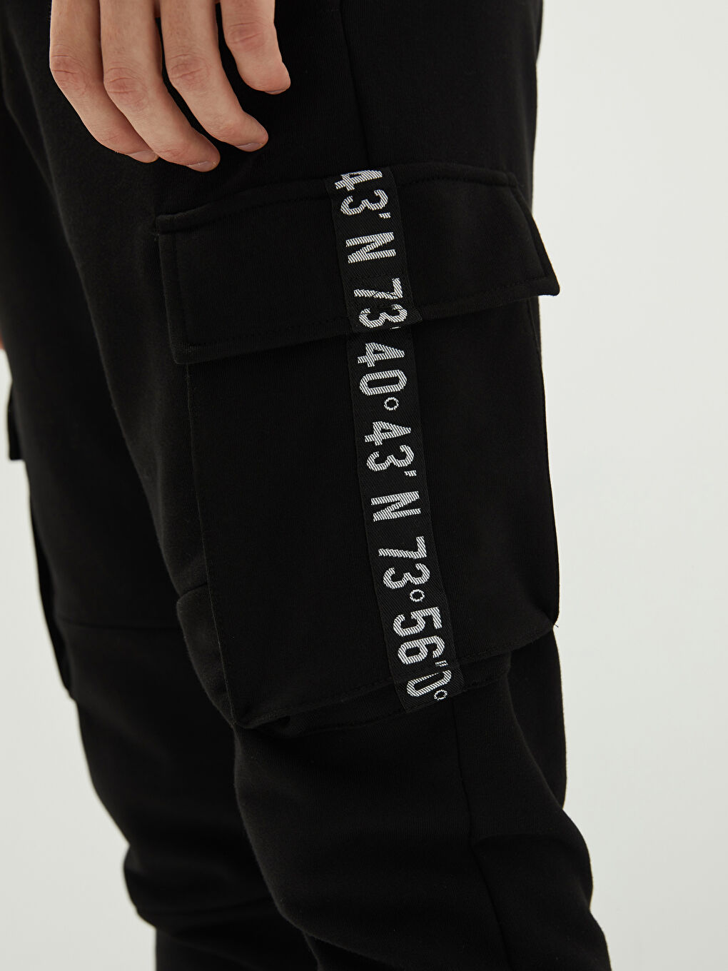 Slim Fit Men's Sweatpants-2