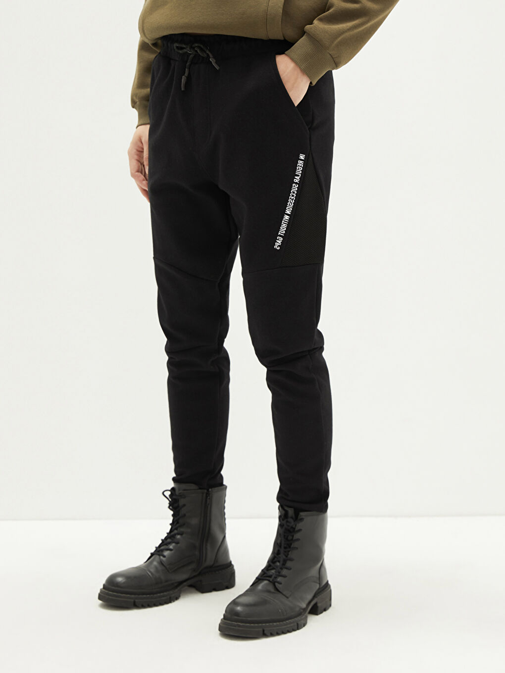 Siyah Slim Fit Erkek Jogger Eşofman Altı-3