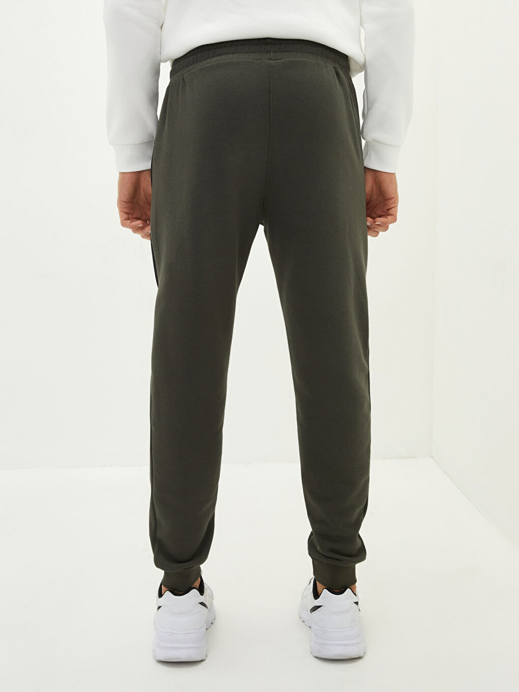 بنطلون رياضي رجالي تخين بقصة ضيقة-4