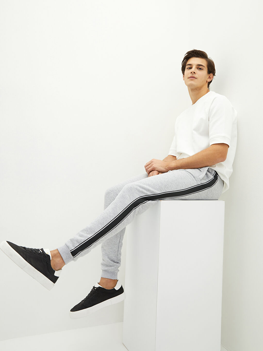 XSIDE Slim Fit Men's Thick Jogger Sweatpants -W1AN04Z8-LAL