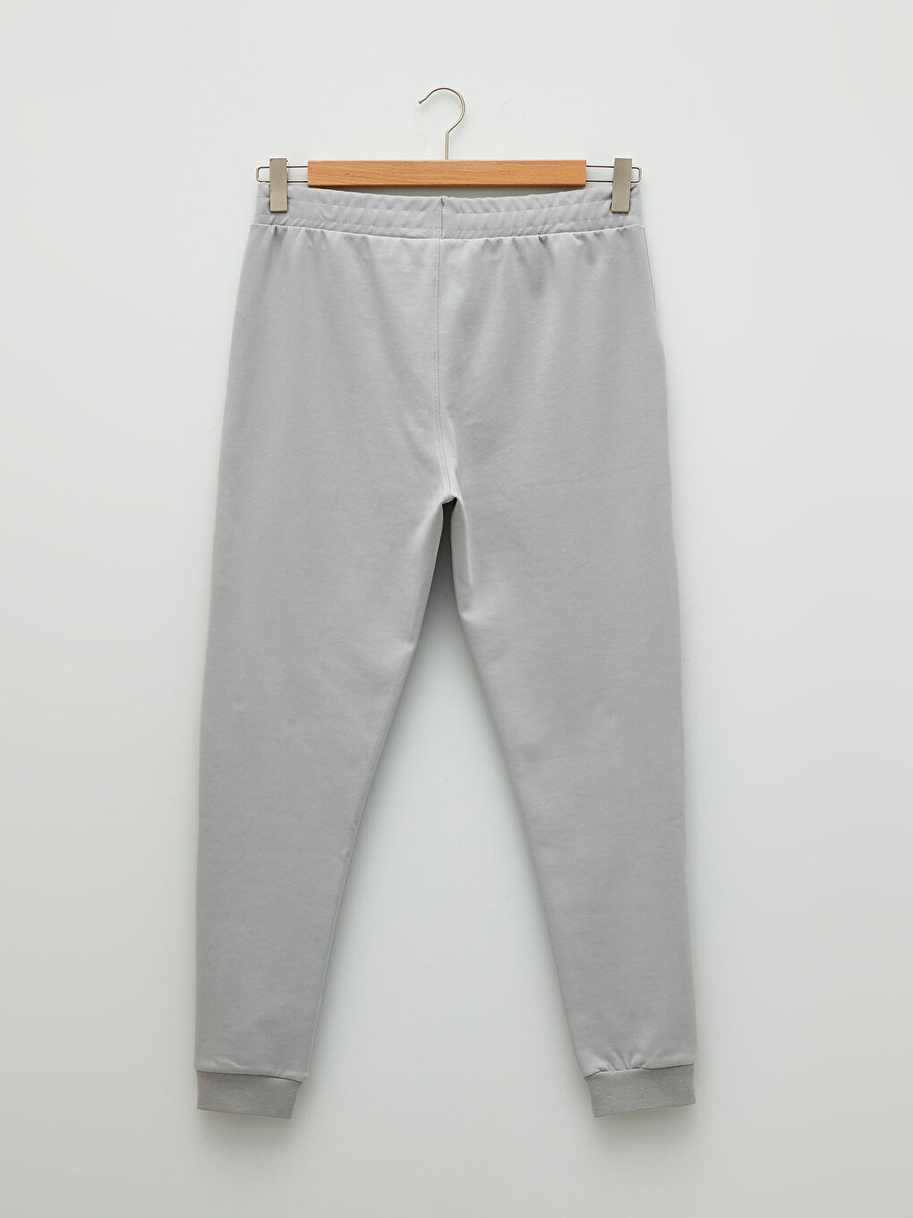 LCWAIKIKI Classic Standard Fit Herren Jogger-Sweatpants -W1AN11Z8-RUC