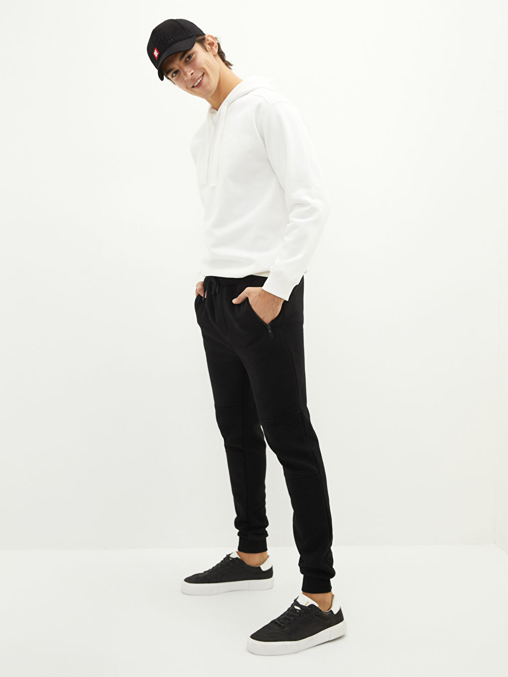 Slim Fit Men's Thick Sweatpants-1