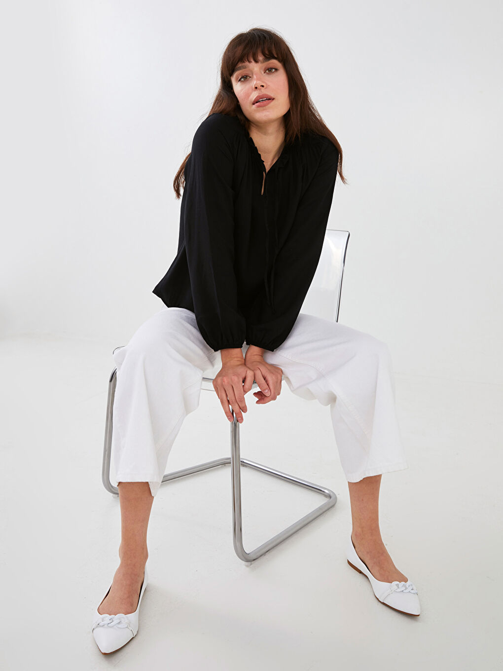 بلوزة ياقة مربوطة بكشكشة كم طويل فيسكوز للسيدات