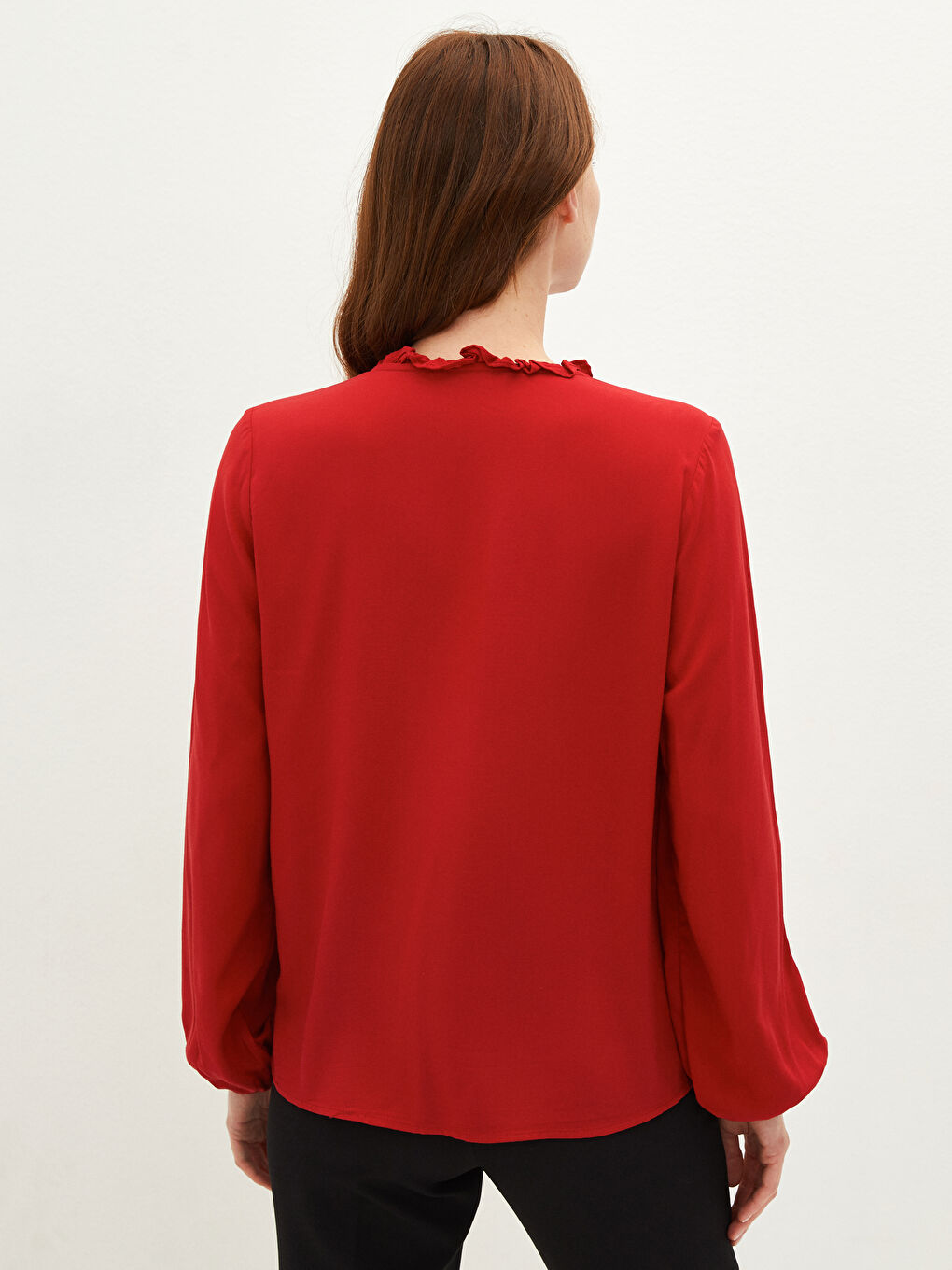 LCWAIKIKI Classic Ruffle Tied Collar Straight Long Sleeve Viscose Women's Blouse -W1AN73Z8-GPU