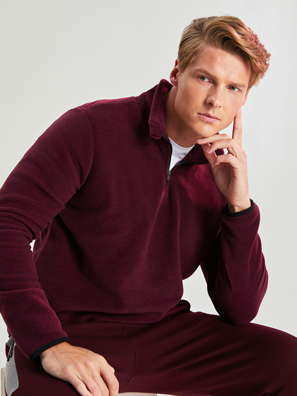 Mürdüm Dik Yaka Uzun Kollu Polar Erkek Sweatshirt