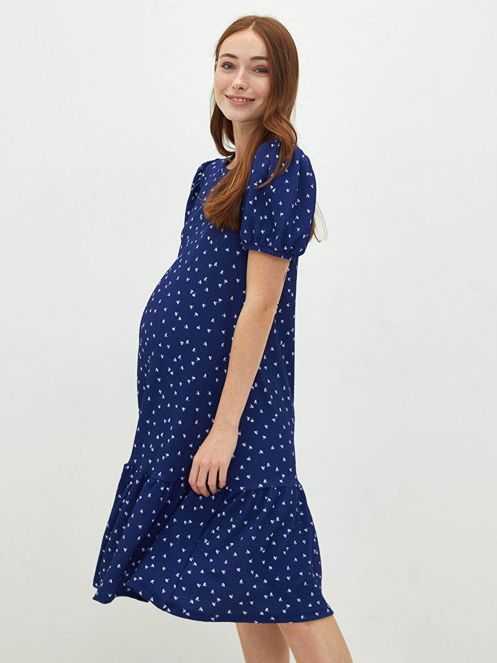 فستان حوامل كم قصير مُزهر ياقة دائرية-1