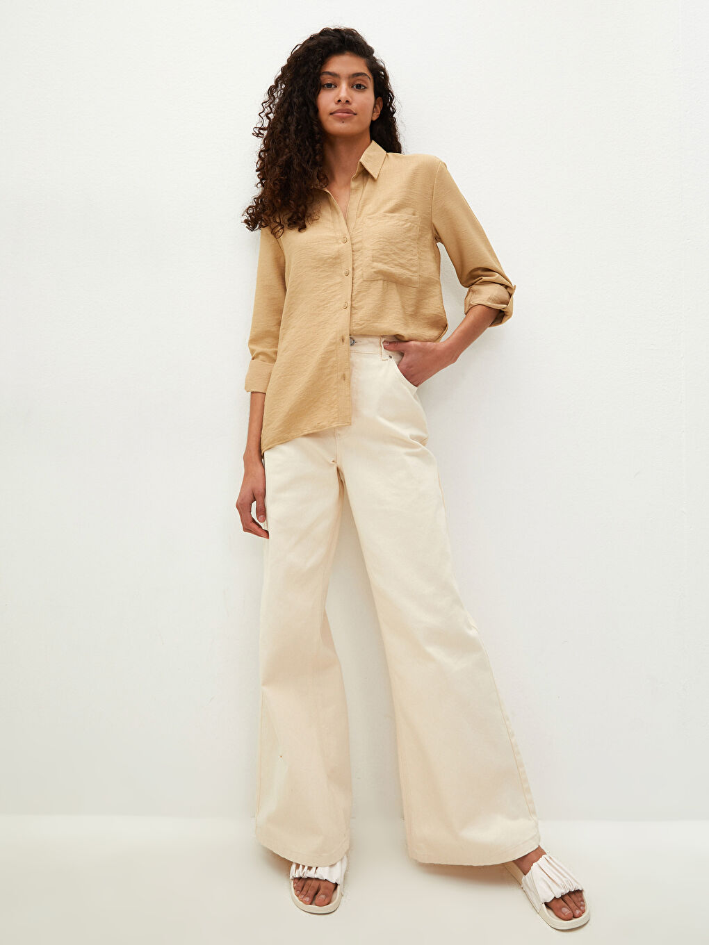 Chemise Boutonnée Coupe Standard à Manches Longues en Tissu Dobby pour Femmes-2
