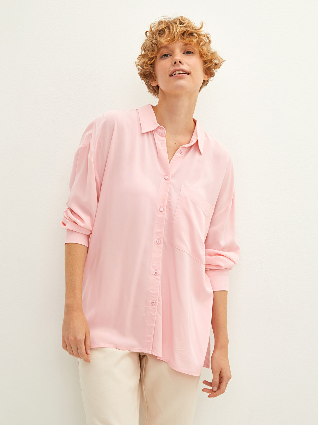 Pembe Önden Düğme Kapamalı Düz Uzun Kollu Kadın Gömlek-1