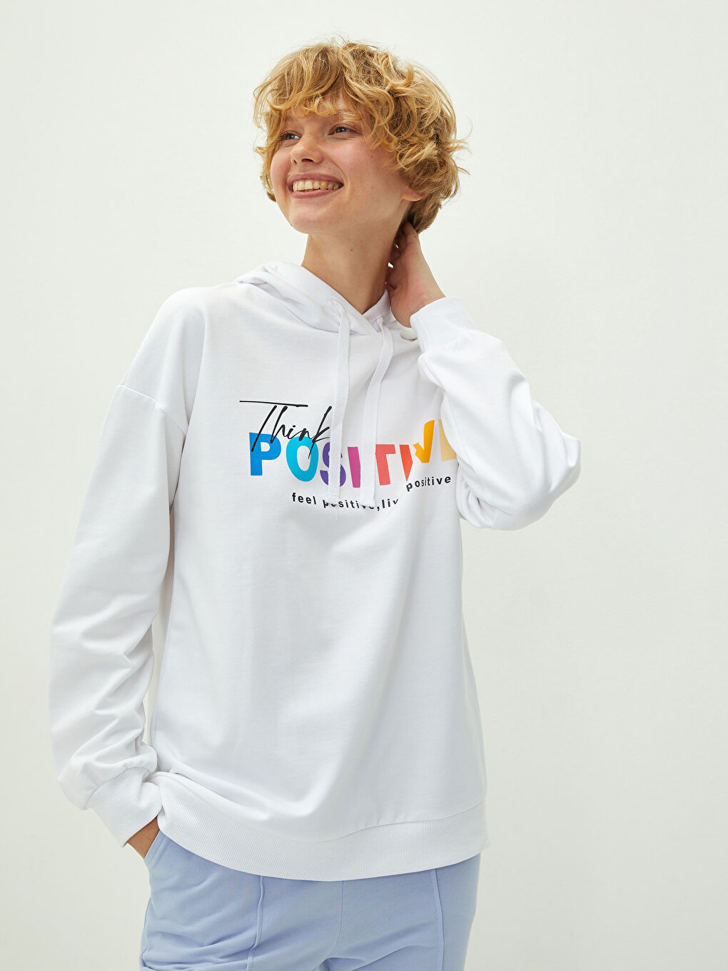 Свитшот с капюшоном, с принтом, с длинным рукавом для женщин