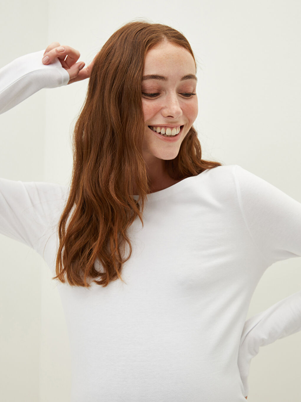 Beyaz Kayık Yaka Düz Uzun Kollu Hamile Tişört-3