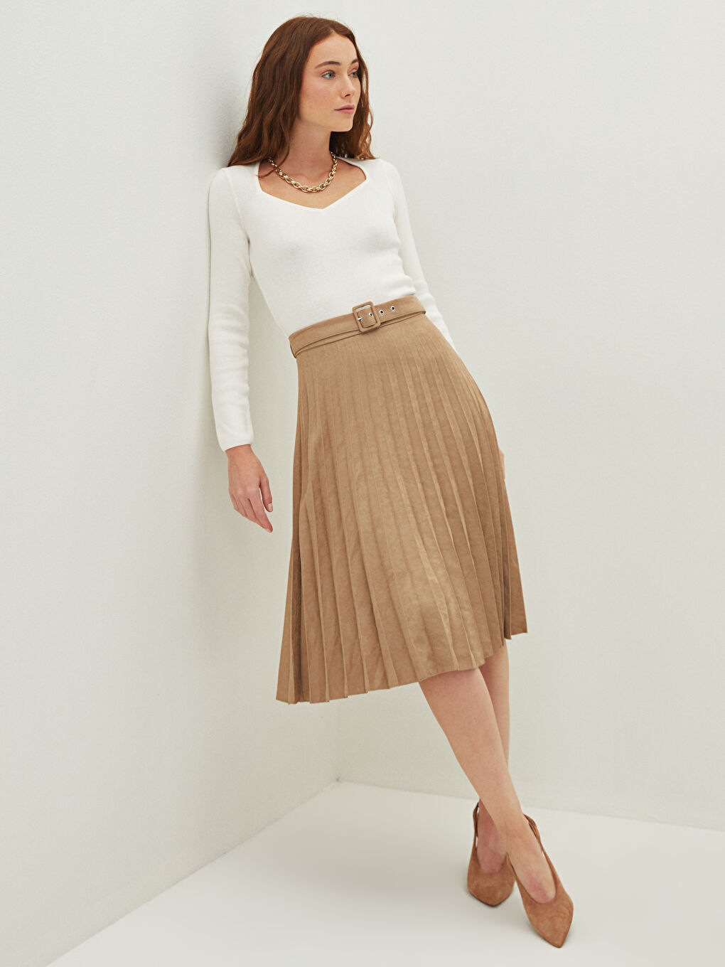 Bej Beli Kemerli Süet Kadın Pileli Etek