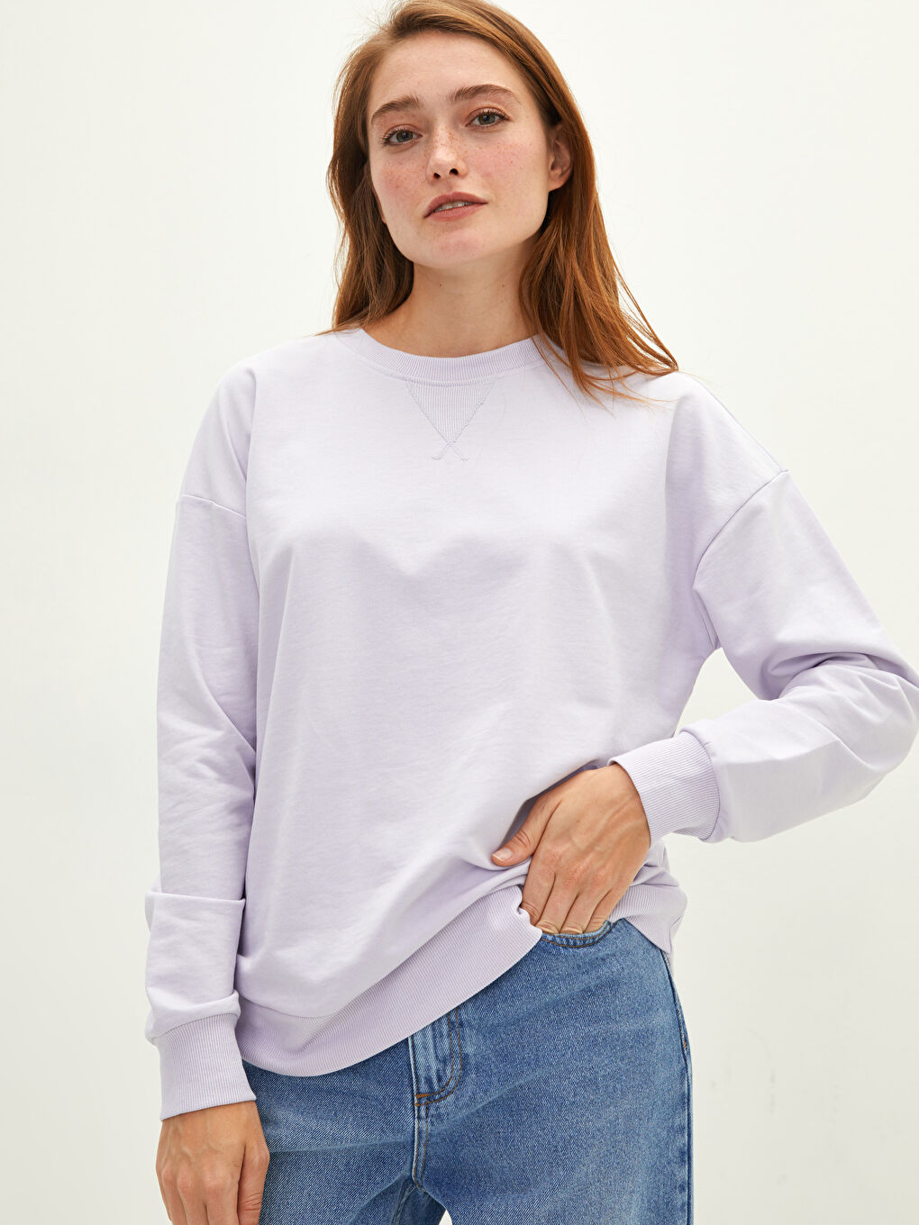 Әйелдерге арналған өрнексіз дөңгелек жағалы ұзын жең свитшот-1