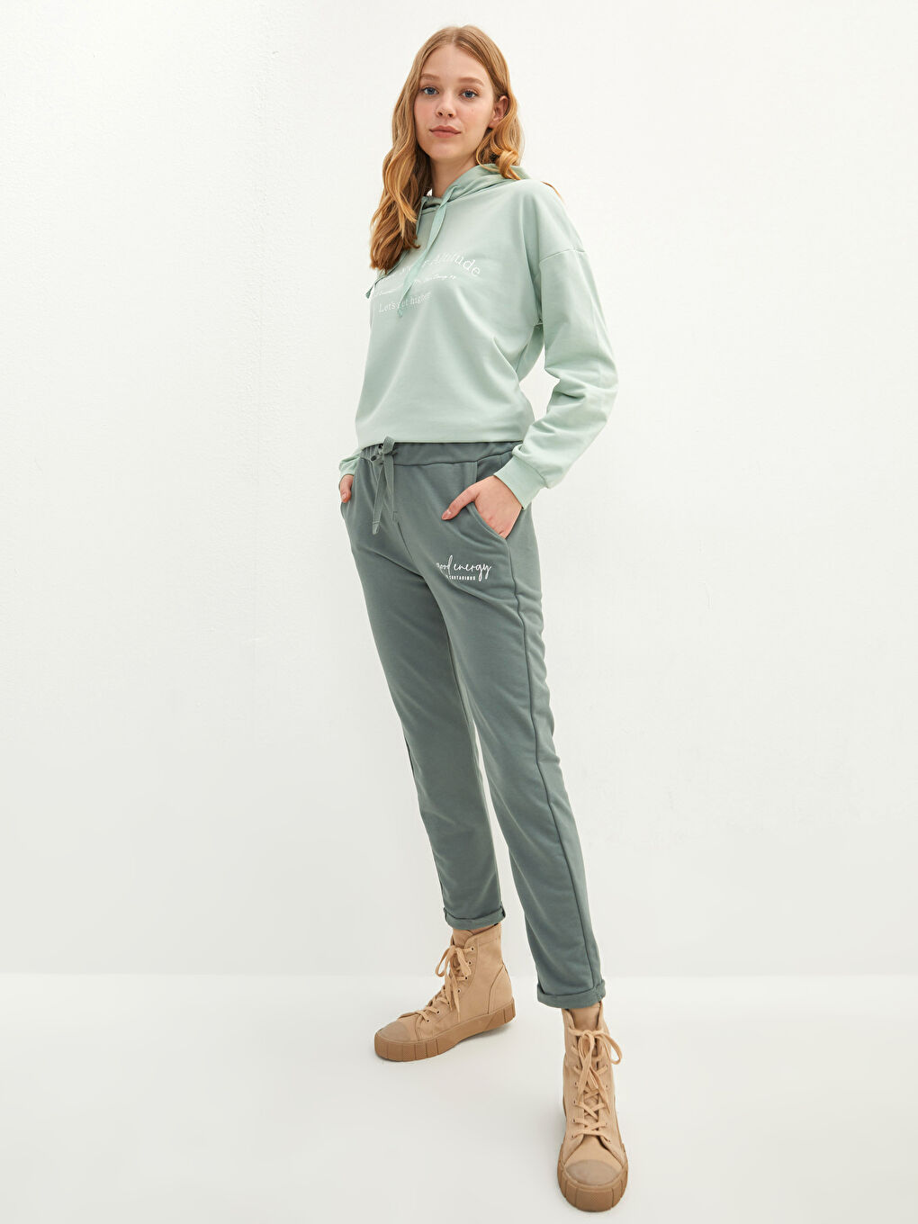 LCW Vision Elastic Waist Printed Pocket Detailed Women's Sweatpants -W1AU47Z8-EY8