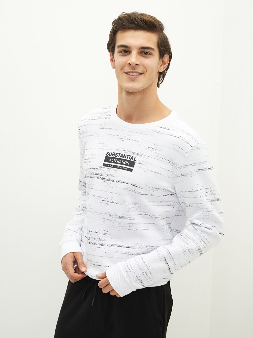 Beyaz Bisiklet Yaka Uzun Kollu Erkek Kalın Sweatshirt-1