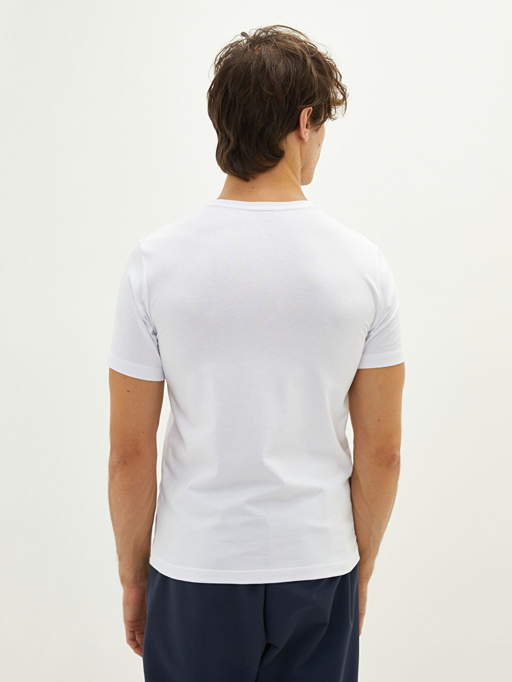 Beyaz Bisiklet Yaka Kısa Kollu Baskılı Erkek Tişört-4