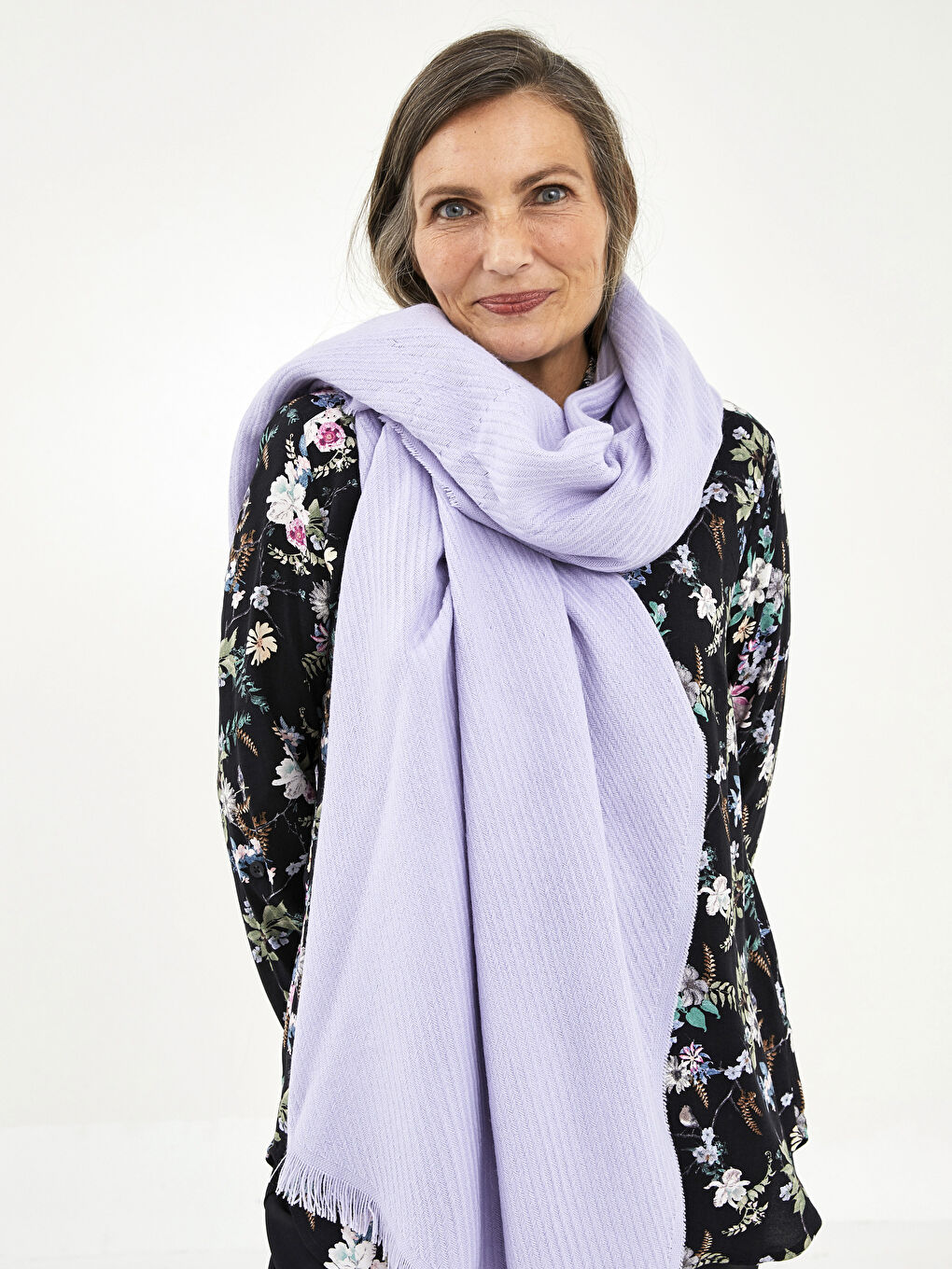 Plain Fringed Women's Scarf