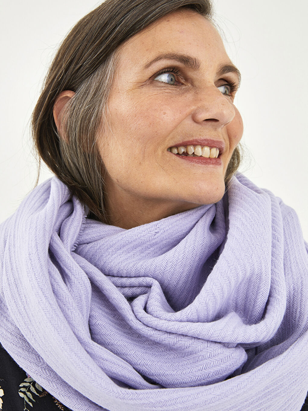 Plain Fringed Women's Scarf-1