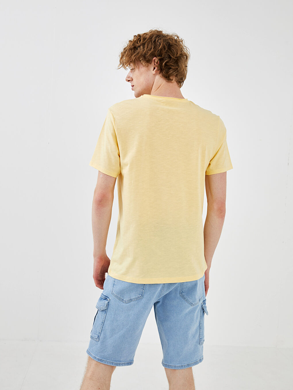 تيشيرت رجالي ياقة دائرية كم قصير قطن ممشط أساسي-3