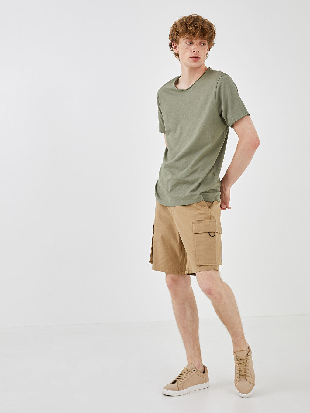 T-shirt Basique en Coton Peigné à Manches Courtes et Col Rond pour Hommes-1