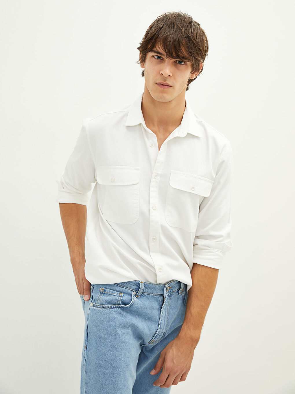 قميص جينز رجالي بأكمام طويلة وقصة عادية