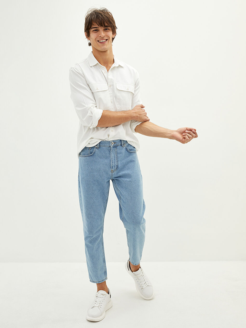 قميص جينز رجالي بأكمام طويلة وقصة عادية-4