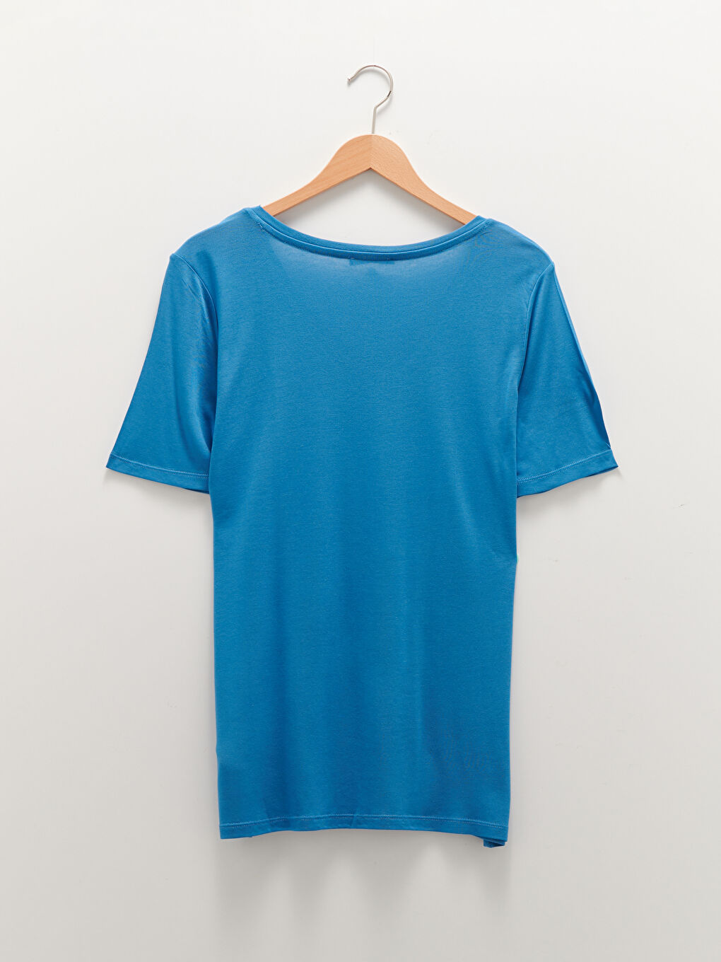 Mavi V Yaka Düz Kısa Kollu Viskon Kadın Tişört-6